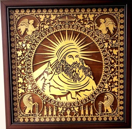Framed Fretwork Bust